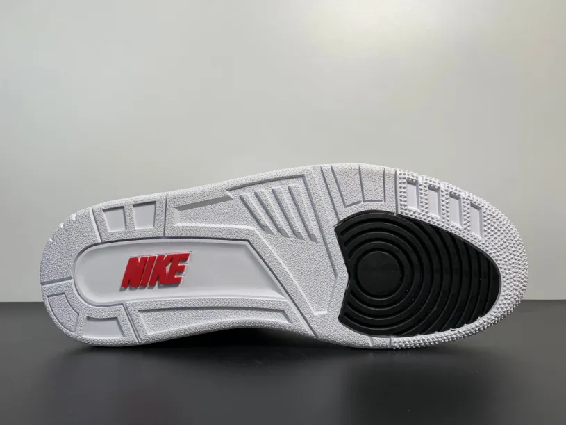 Air Jordan 3 Retro Ps SE DNM“Fire Red” 