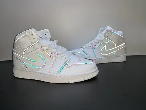 Air Jordan 1 Mid SE Iridescent Trim CK6587-100 