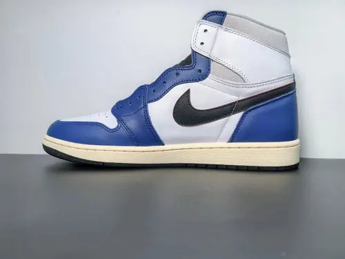 Air Jordan 1 Retro High OG 'White Deep Royal Blue' 