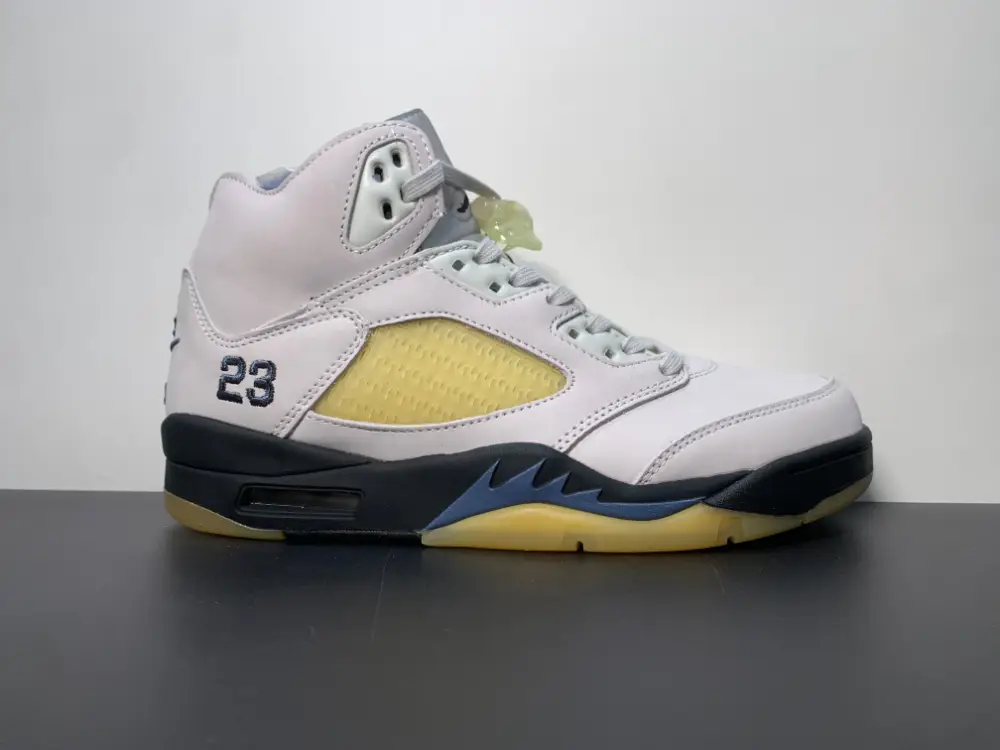 A Ma Maniere x Air Jordan 5 “Diffused Blue “ FZ5758-004 4D62355