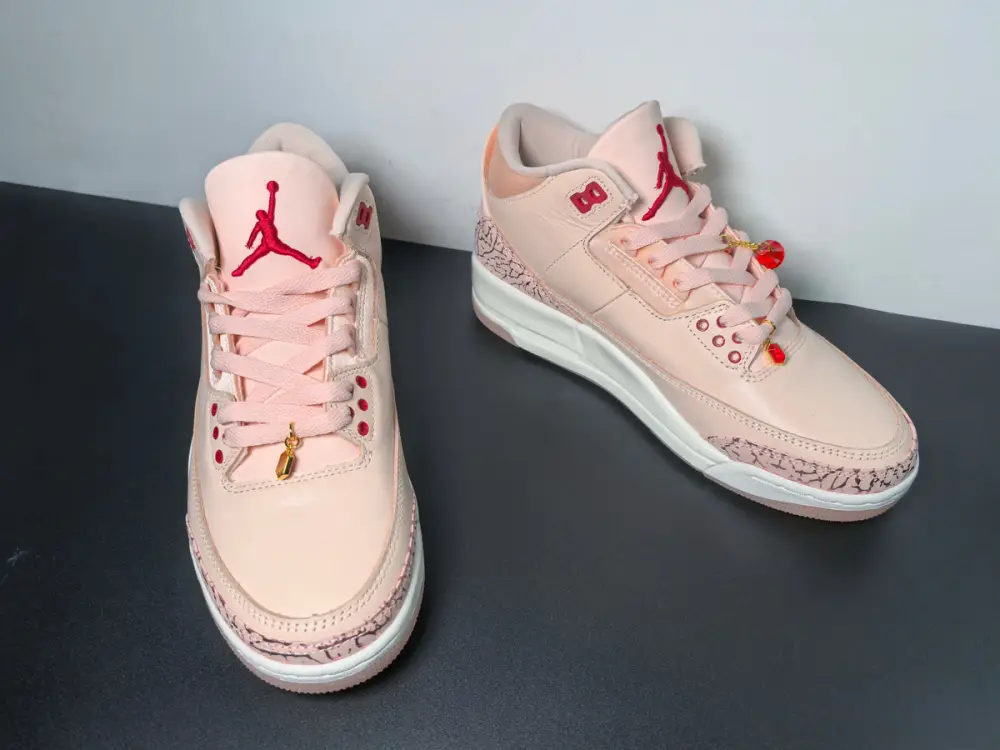 Air Jordan 3 Retro Valentine's Day HJ0178-600 