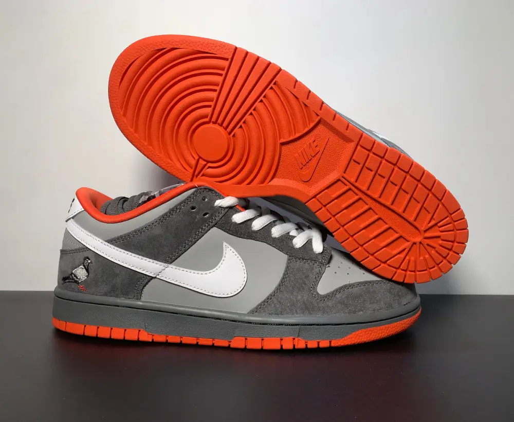 NK Dunk SB Low Staple NYC Pigeon 304292-011 