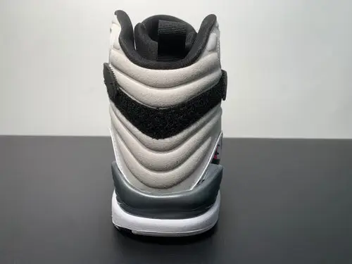 Air Jordan 8 Retro Bugs Bunny 