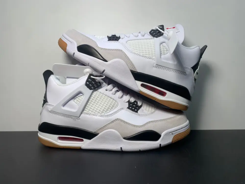 Air Jordan 4 X Nike SB Unisex Sneakers DR5415-100 