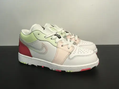 NIKE Air Jordan 1 Low Glow-In-The-Dark 