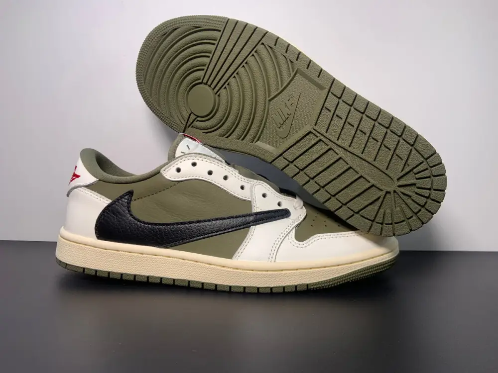 Air Jordan 1 Retro Low OG SP x Travis Scott ‘Medium Olive’ DM7866-200 