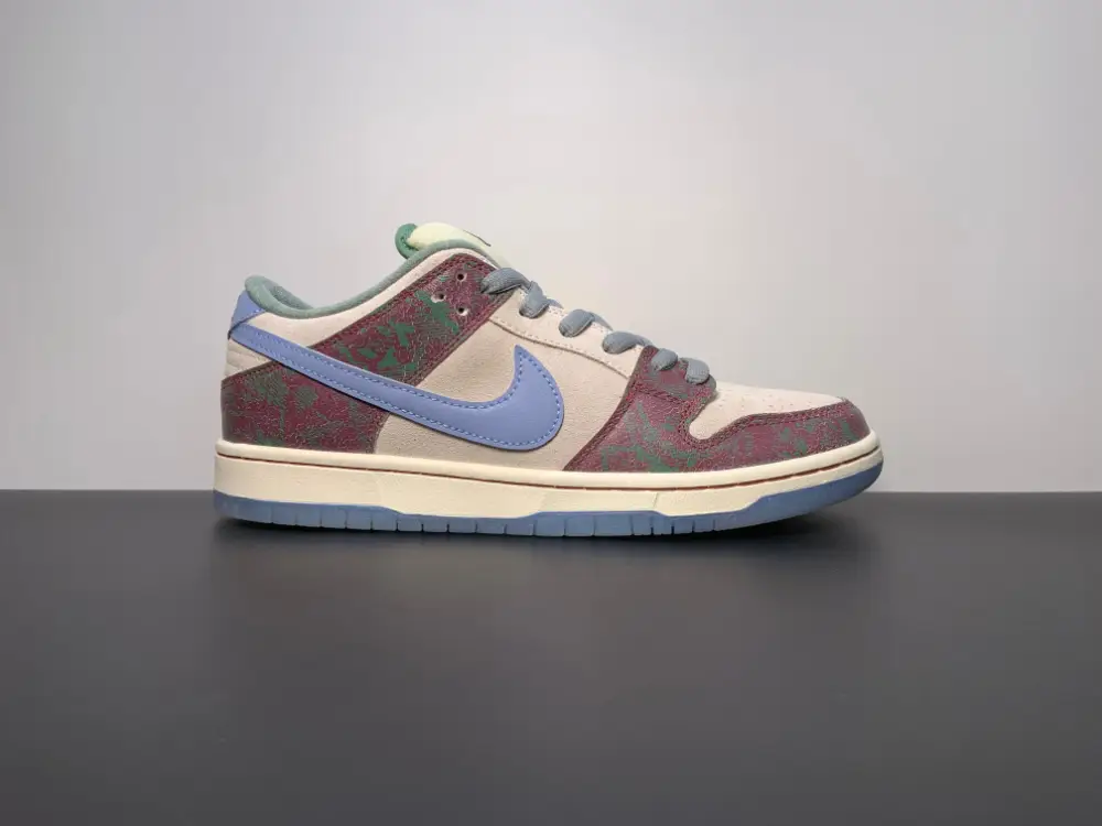 Crenshaw Skate Club x Nike SB Dunk Low C8532086