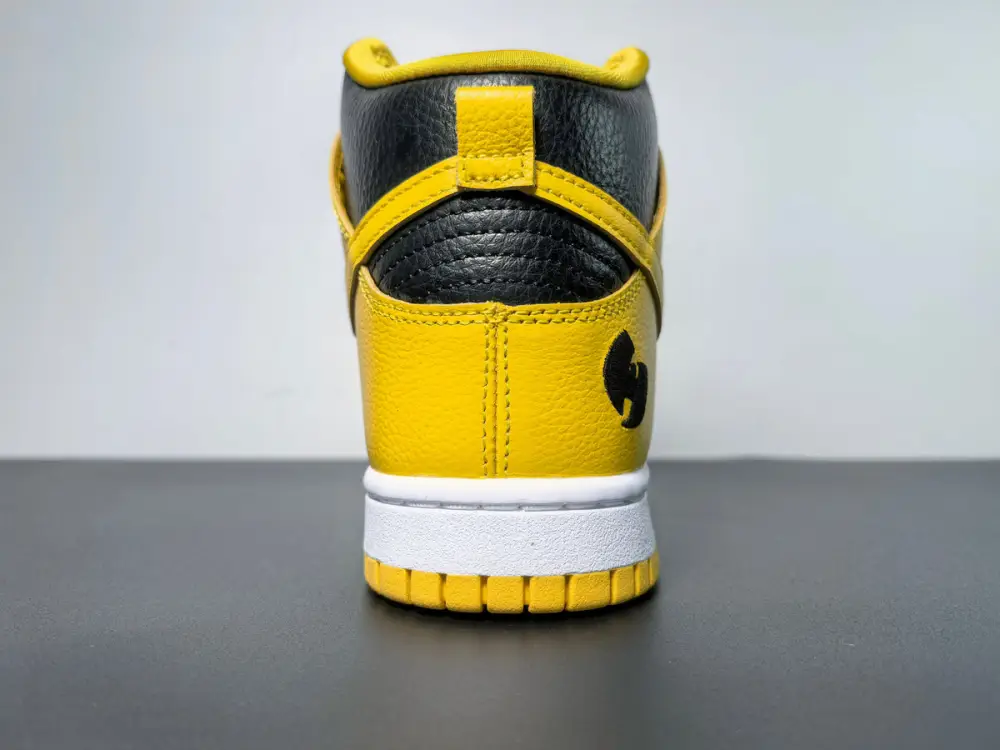 Nike Dunk High “Wu-Tang Clan” 