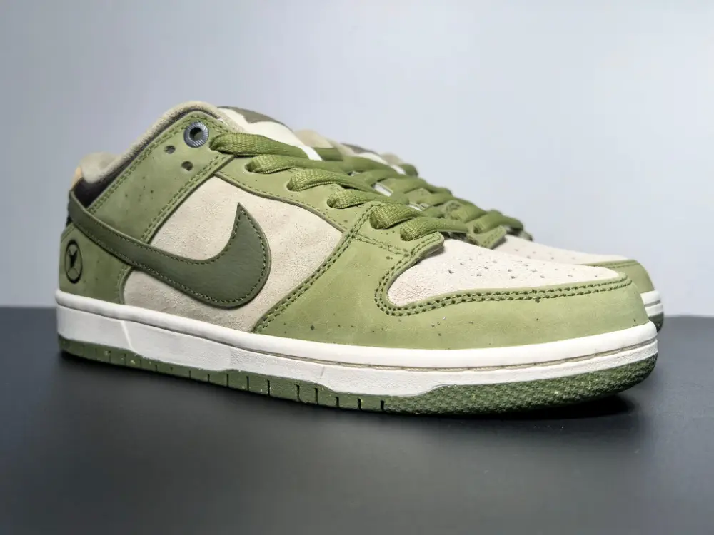 Yuto Horigome x Nike SB Dunk Low 
