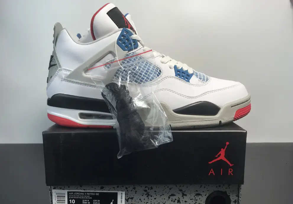 Jordan 4 Retro SE Mid What The CL1184-104 