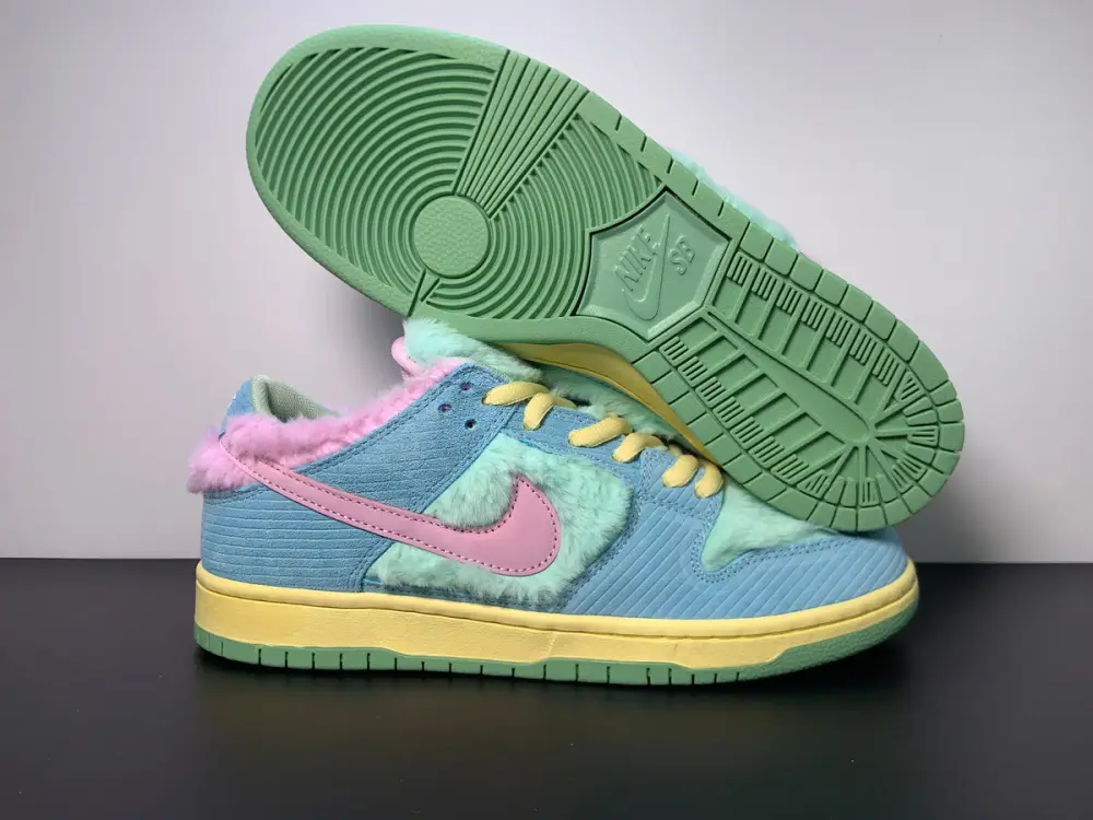 Nike x Verdy SB Dunk Low ‘Visty’ 