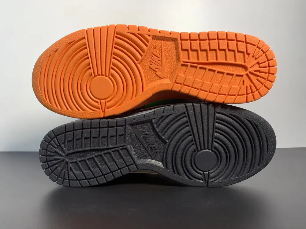 Nike DUNK Low SE ”Free.99 DH0952-100 