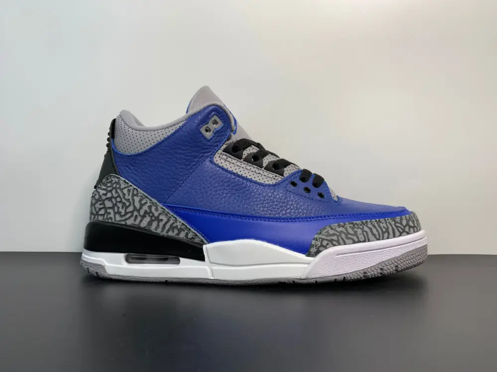 Air Jordan 3 “Varsity Royal” CT8532-400 