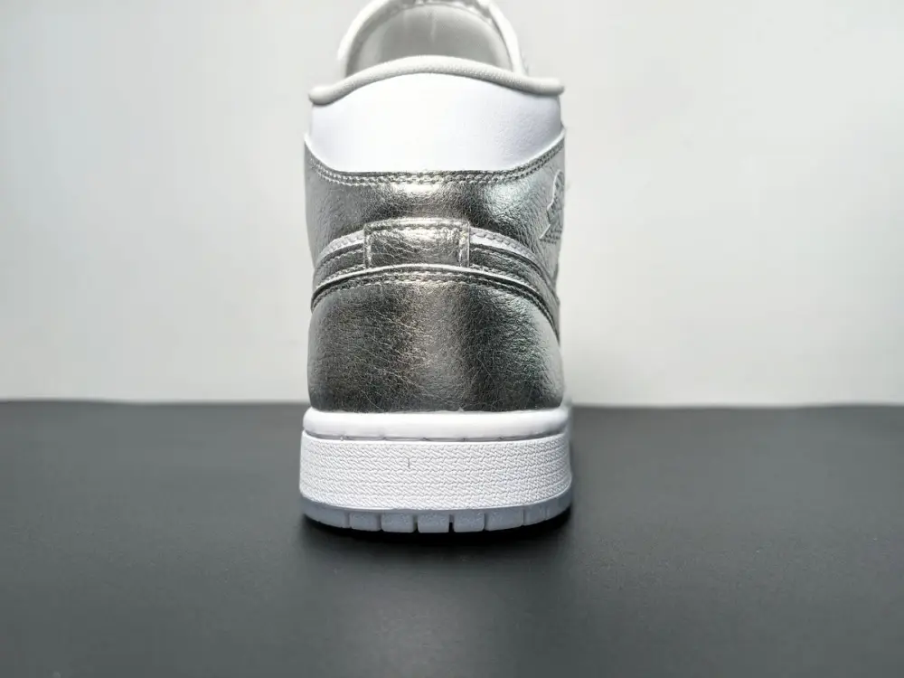 Air Jordan 1 Mid “Metallic Silver” FN5031-100 