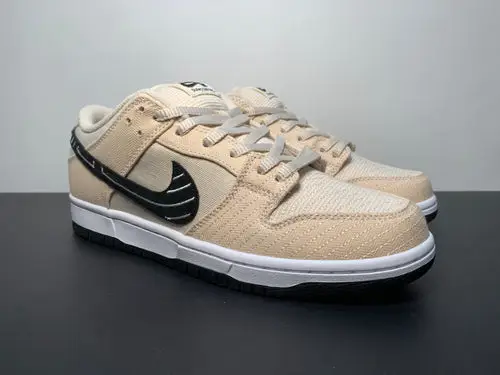 Albino & Preto x Nike SB Dunk Low 