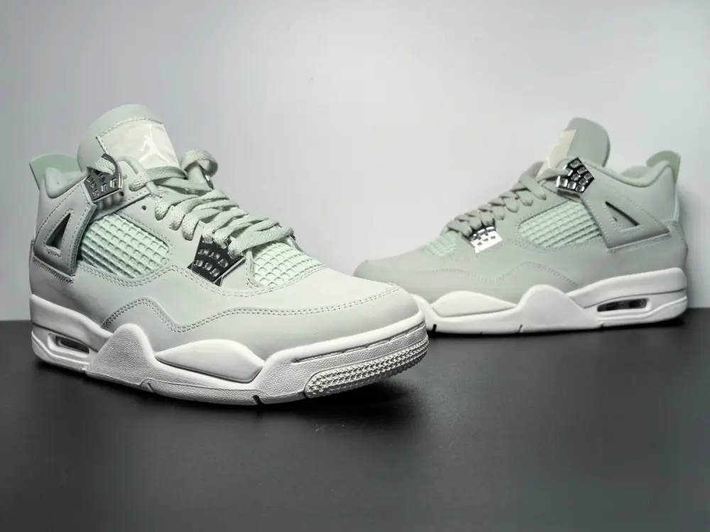 Wmns Air Jordan 4 Retro 'Seafoam Sail 
