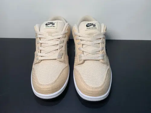 Albino & Preto x Nike SB Dunk Low 