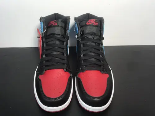 Air Jordan 1 WMNS UNC TO CHICAGO 