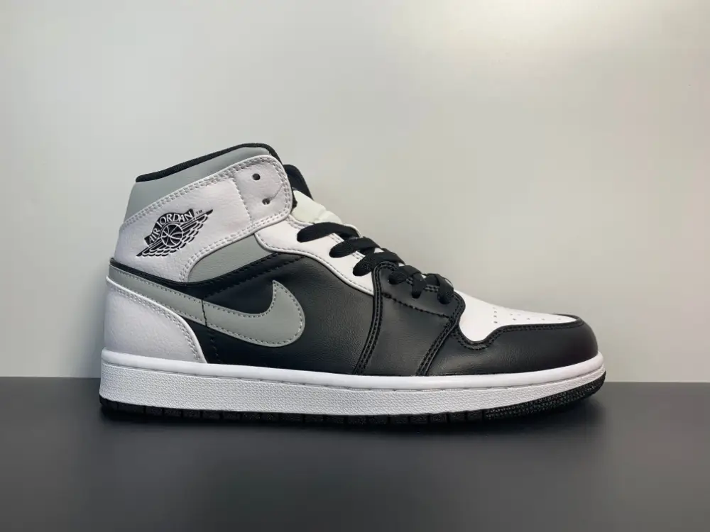 Air Jordan 1 Mid White Shadow 