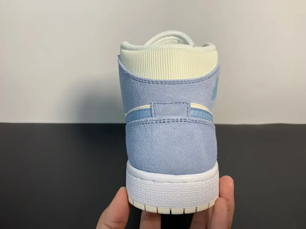 Nike Air Jordan 1 Mid Mixed Textures Blue 
