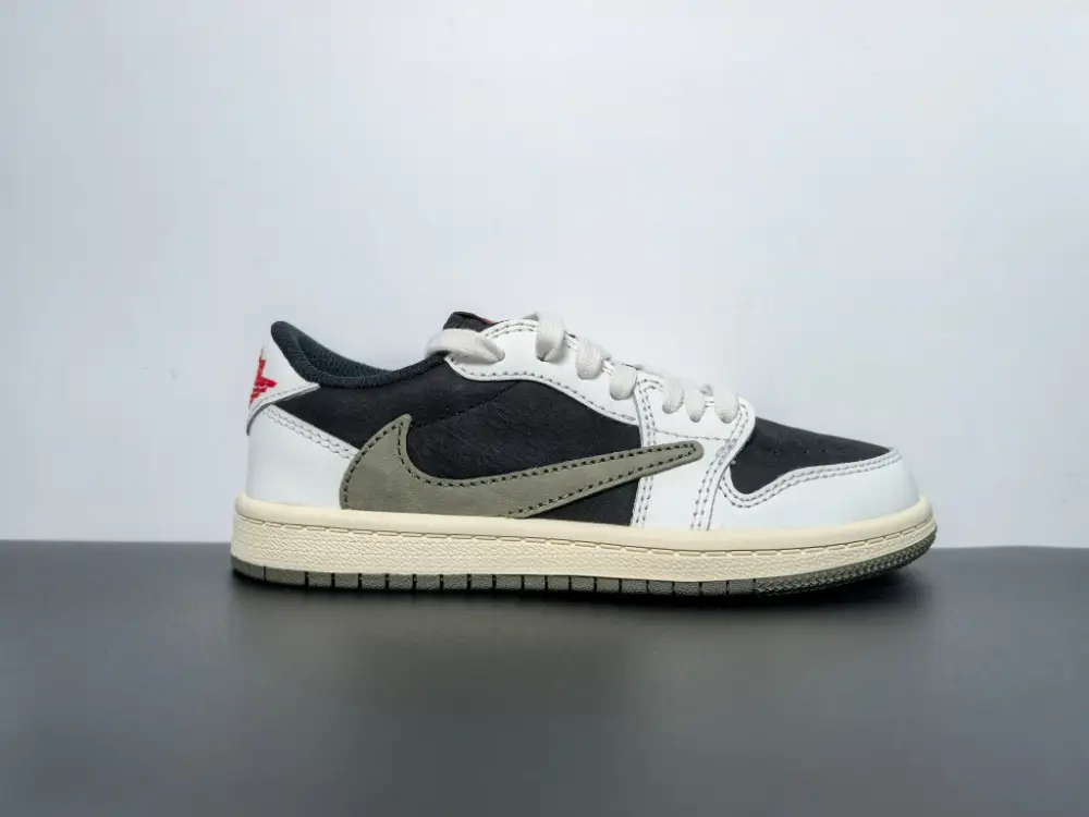 Travis Scott X Wmns Air Jordan 1 Retro Low OG Olive PRE-OWNED 