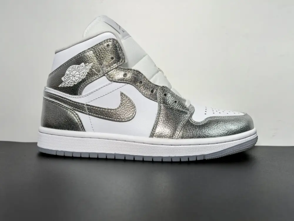 Air Jordan 1 Mid “Metallic Silver” FN5031-100 