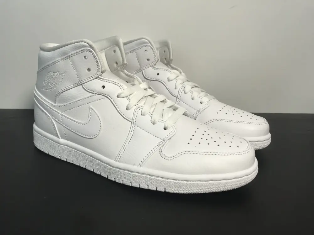 Air Jordan 1 Mid Triple White 