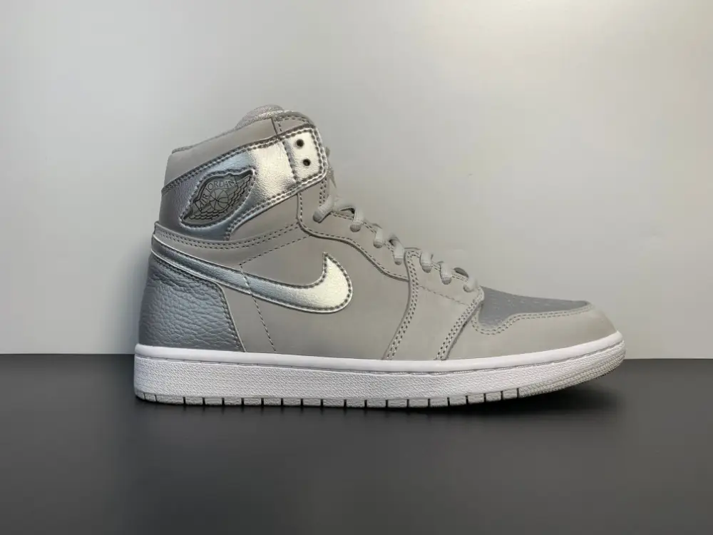 Air Jordan 1 High OG “Japan” 