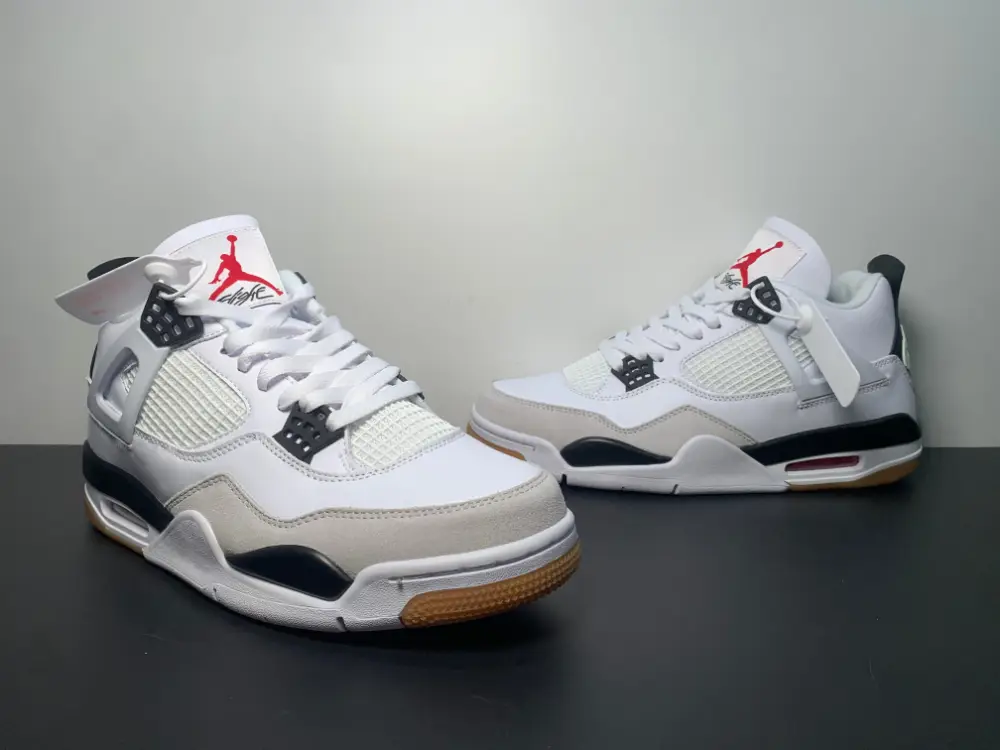 Air Jordan 4 X Nike SB Unisex Sneakers DR5415-100 