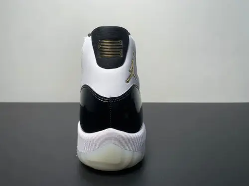 Air JORDAN 11 RETRO Defining Moments DMP Gratitude CT8012-170 