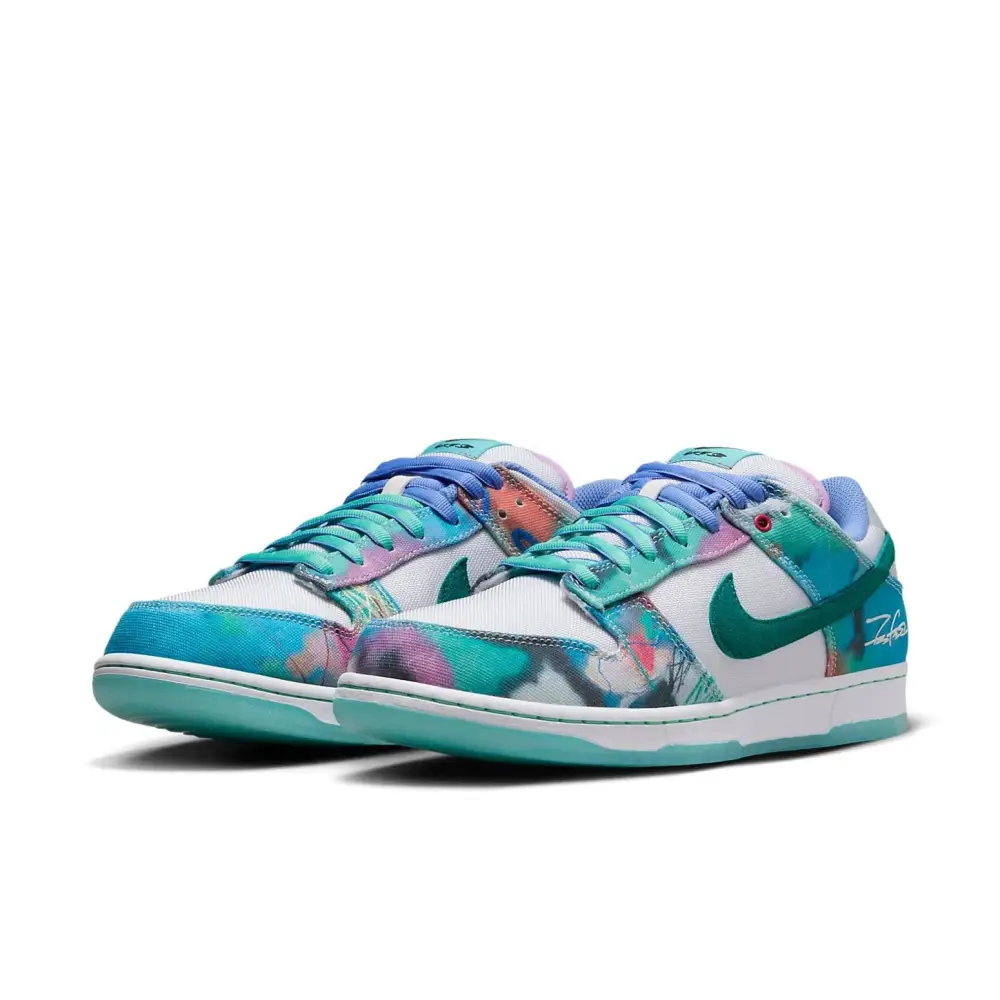 Nike x Futura Laboratories SB Dunk Low ‘Bleached Aqua’ 