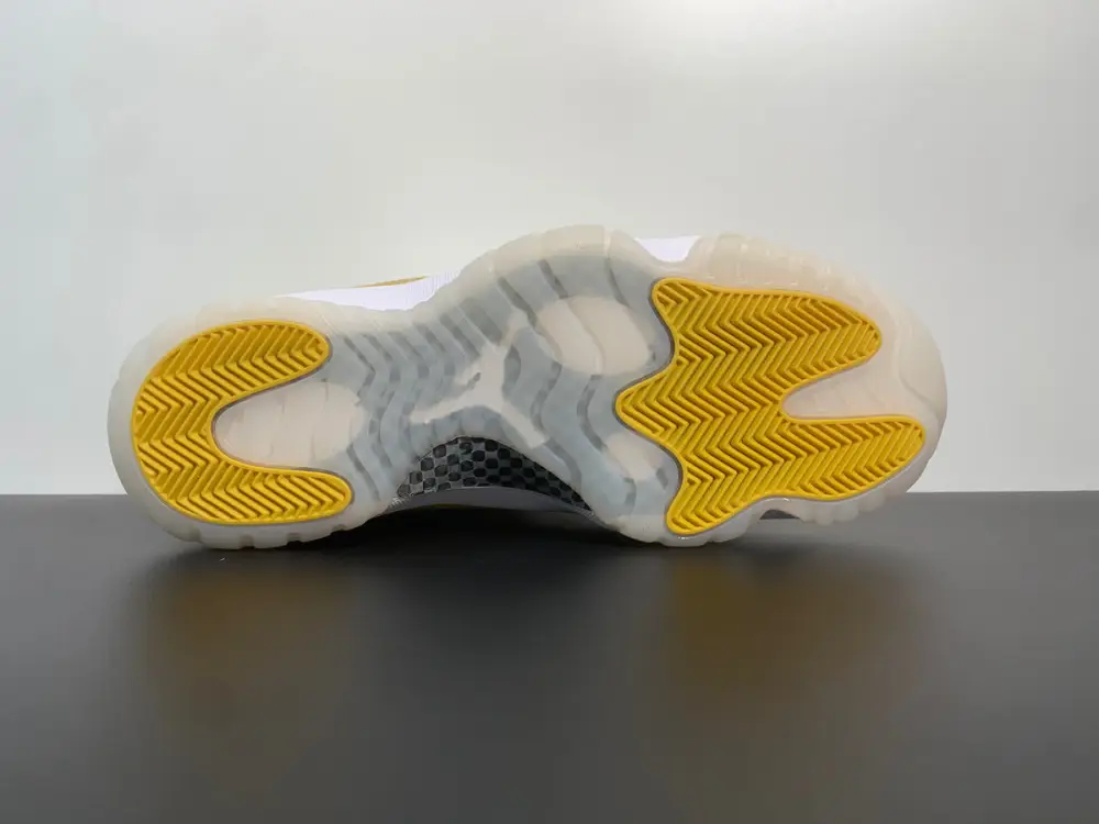 Air Jordan 11 Low WMNS Yellow Snakeskin AH7860-107 