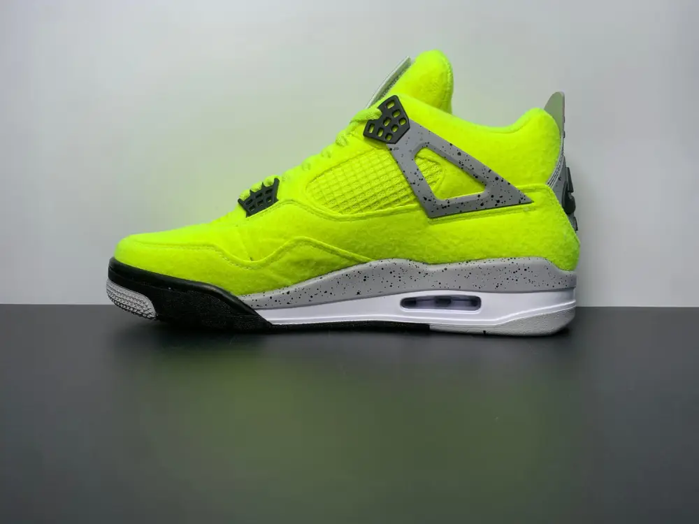 Air Jordan 4 Retro “Let’s Play Tennis” DV6773 700 