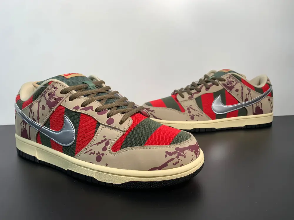Dunk Low Pro SB 'Freddy Krueger' 313170-202 