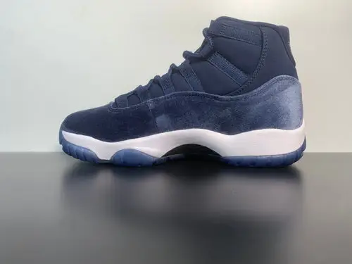 Air Jordan 11 Velvet Midnight Navy AR0715-441 