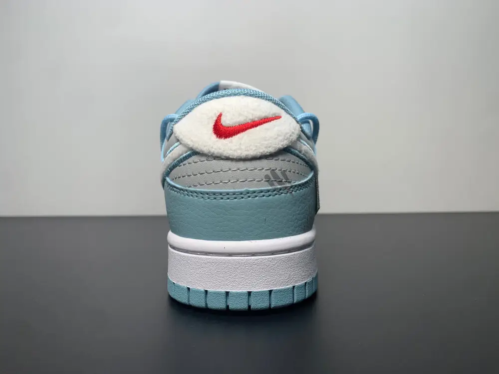 Nike Dunk Low Retro Fleece Swoosh Worn Blue 