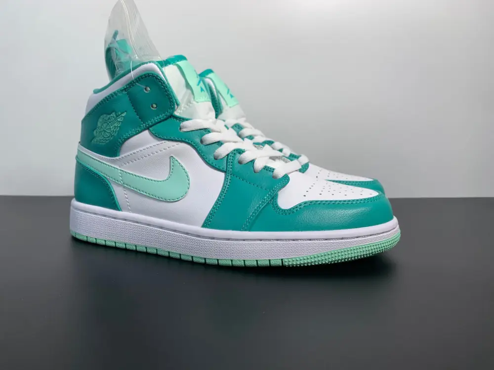 Air Jordan 1 Mid “Marine Green” DV2229-300 
