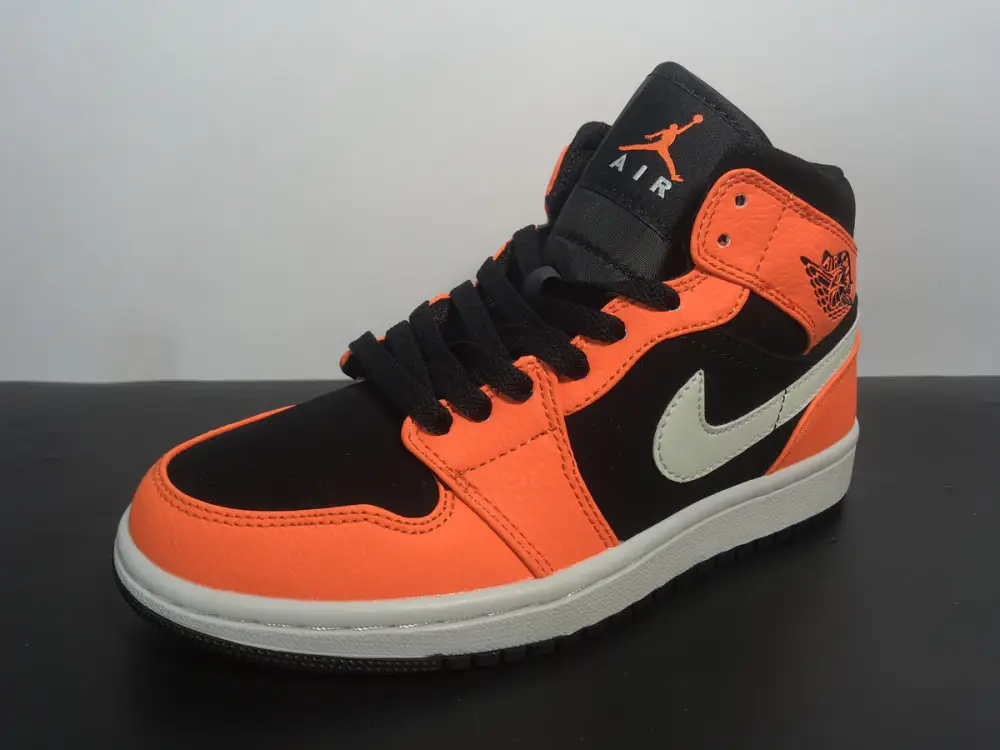 Air Jordan 1 Mid “Orange Black” 
