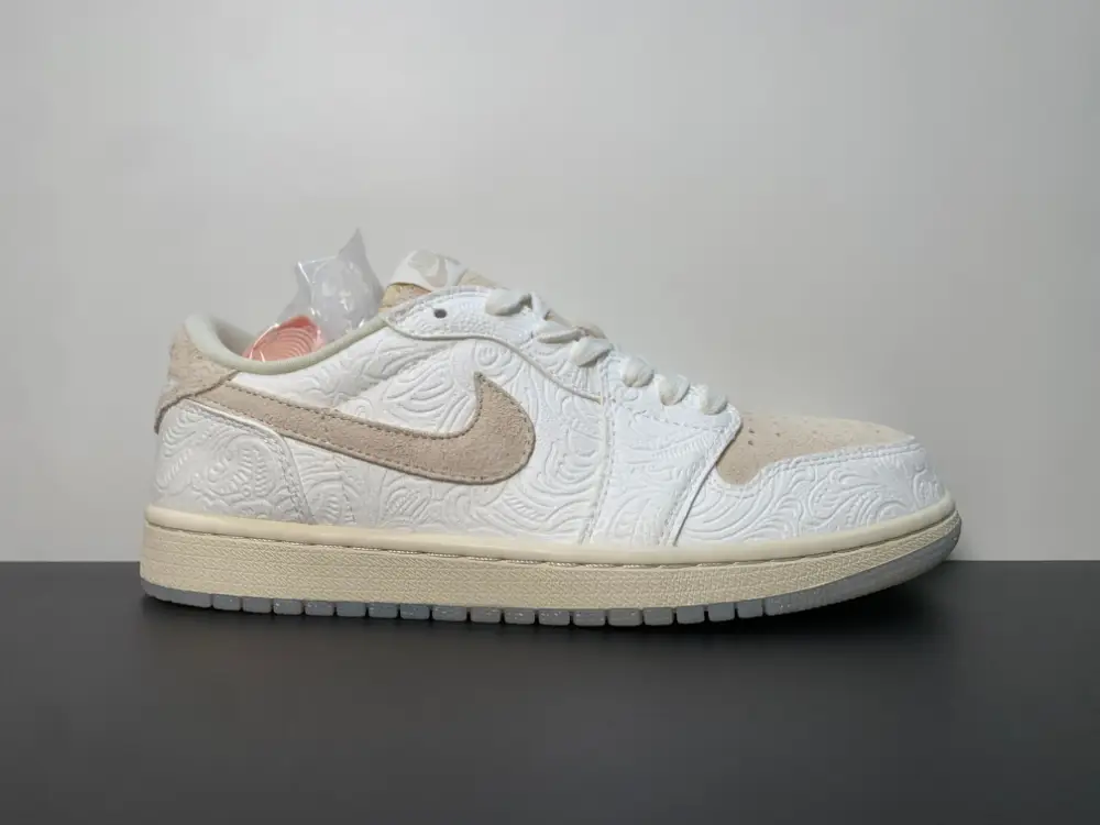 Chris Paul x Air Jordan 1 Low OG FZ0455-200
