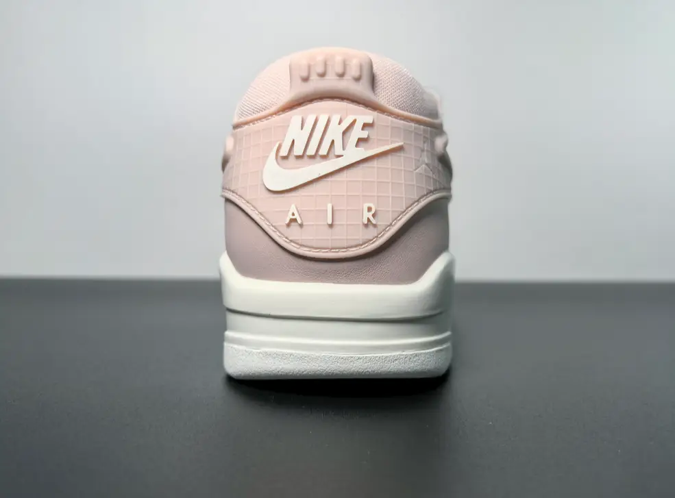 Wmns Air Jordan 4 RM 'Pink Oxford' 