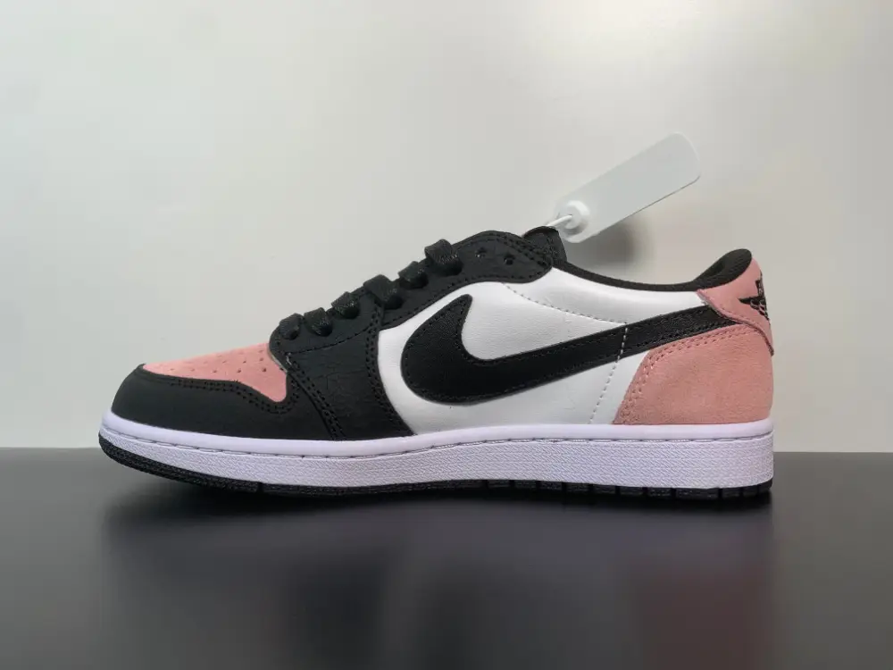 Travis Scott x Air Jordan 1 Low 