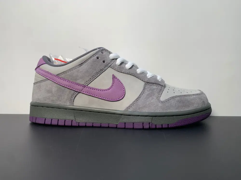NK Dunk SB Low Purple Pigeon
