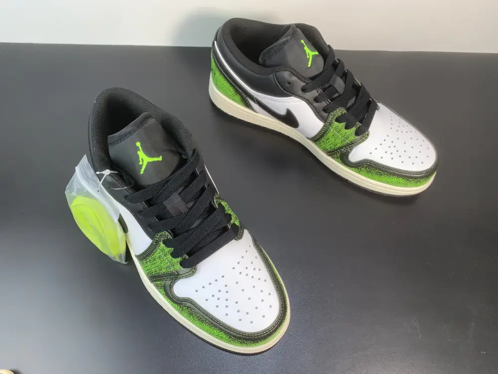 Air Jordan 1 Wear-Away DN3705-003 