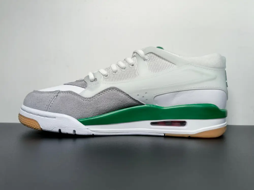 Air Jordan 4 RM “Pine Green” FQ7939-103 