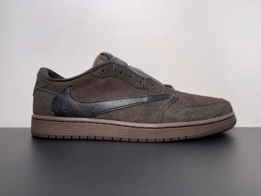 Air Jordan 1 Retro Low OG SP x Travis Scott ‘Velvet Brown’ DM7866-202 