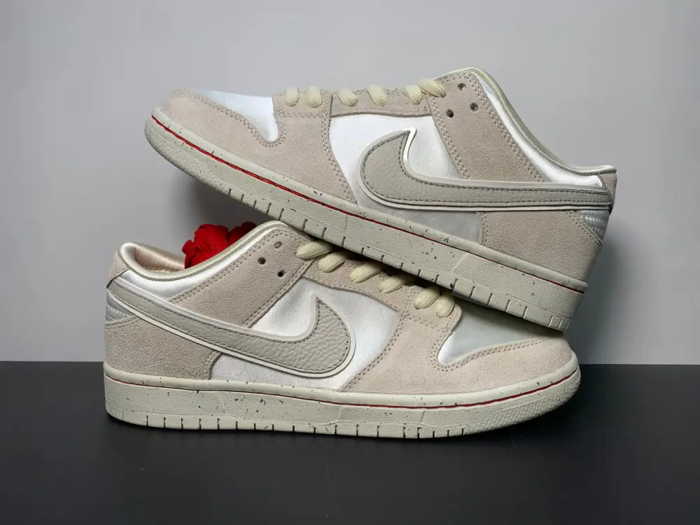Nike SB Dunk Low Premium “Valentine’s Day” 