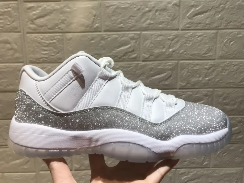 Air Jordan 11 Low＂ Metallic Silver ＂ 142820