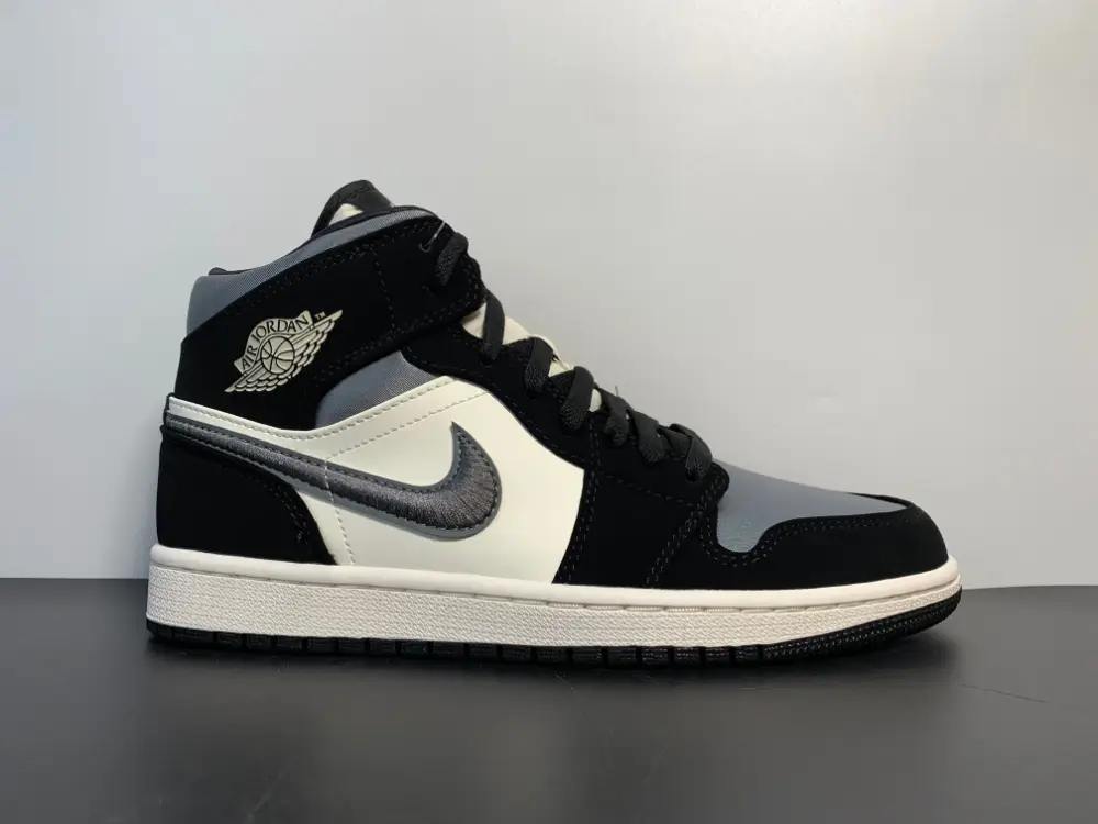 NIKE AIR JORDAN 1 MID SATIN GREY TOE 