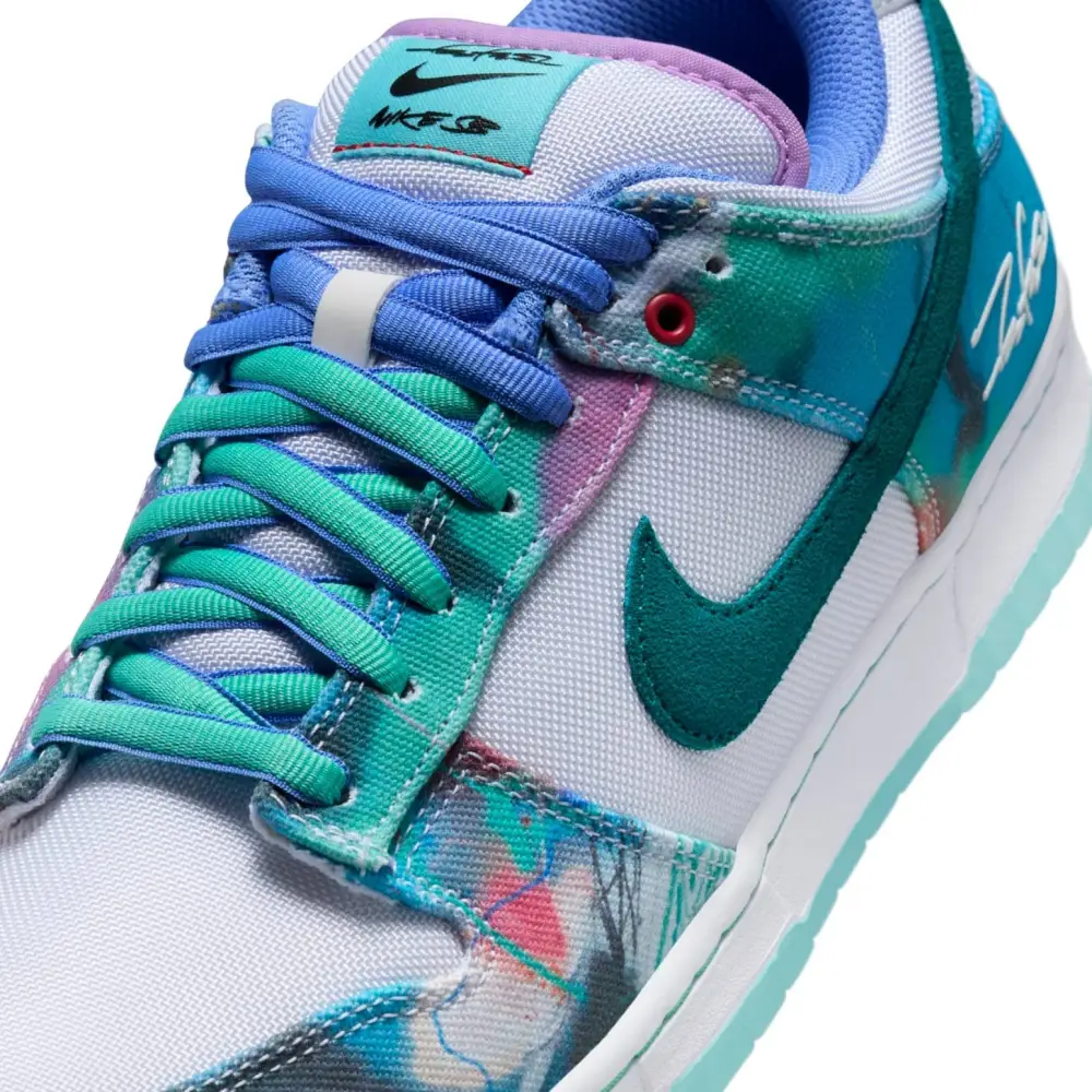 Nike x Futura Laboratories SB Dunk Low ‘Bleached Aqua’ 