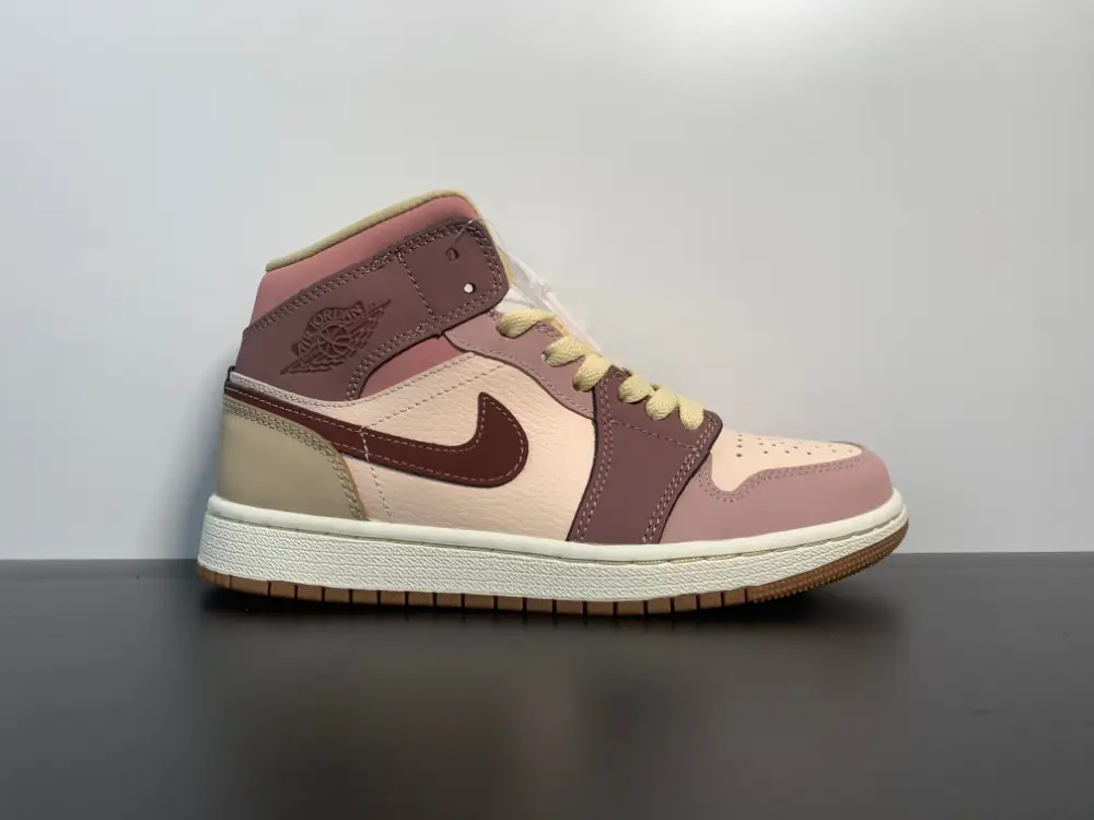 Nike Air Jordan 1 Mid SE “Dark pony” DO7440-821 